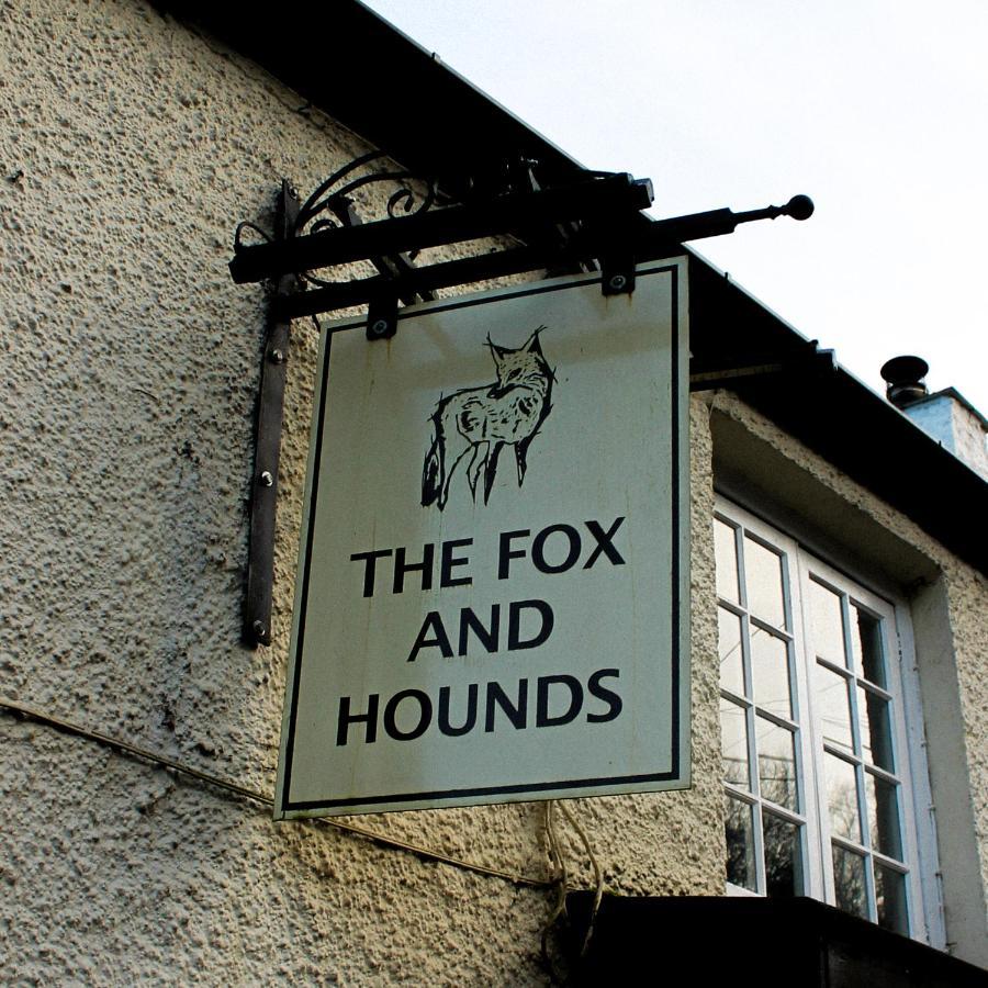 Fox And Hounds Llancarfan Hotel Barry Ngoại thất bức ảnh